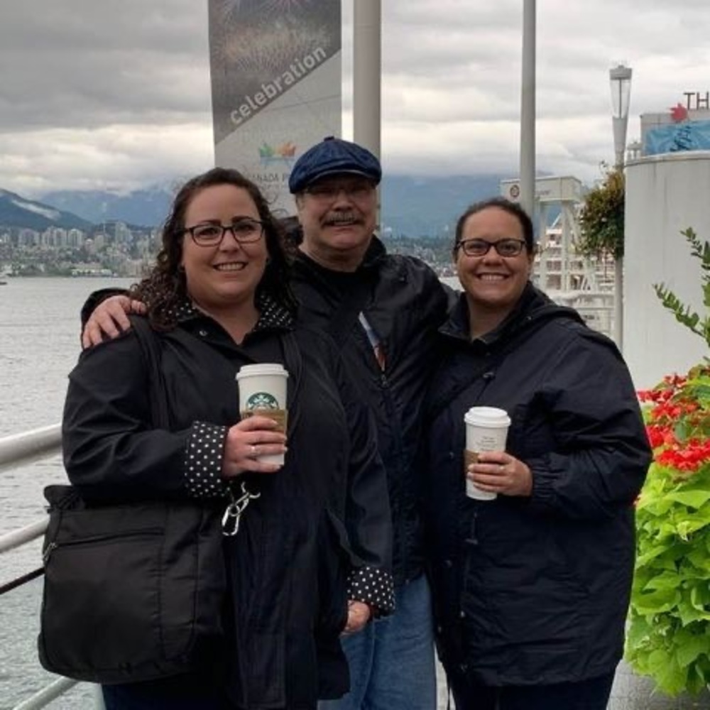 Meet your Posher, Lois